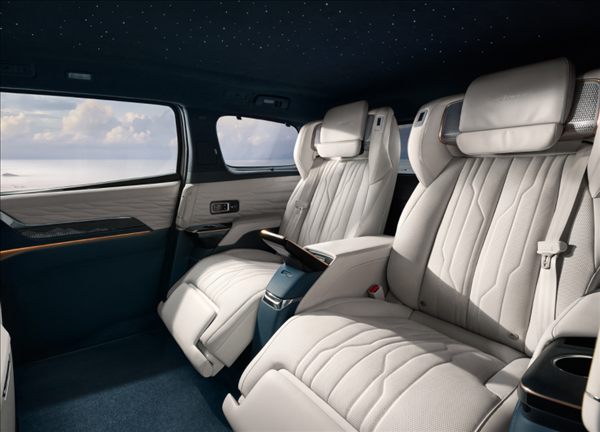 压垮丰田埃尔法的最大稻草 全新别克世纪CENTURY即将发布：奢华！